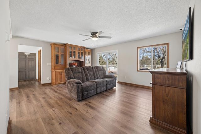 4225 124th Avenue, Clear Lake, MN 55319