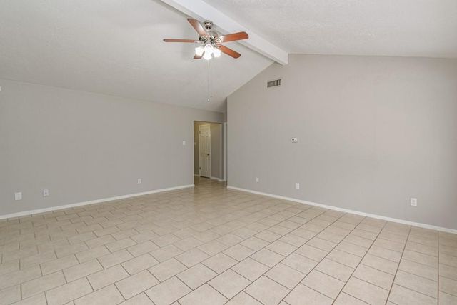 16618 Tibet Road, Friendswood, TX 77546