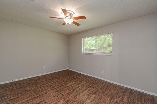 16618 Tibet Road, Friendswood, TX 77546