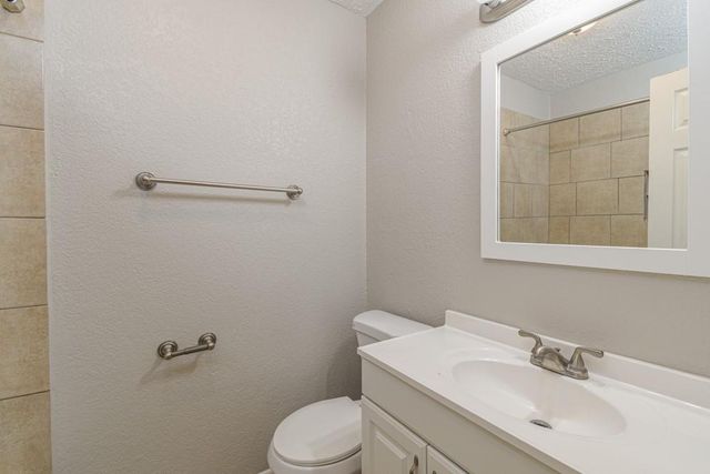 16618 Tibet Road, Friendswood, TX 77546