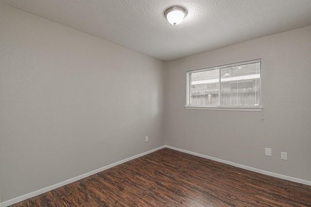 16618 Tibet Road, Friendswood, TX 77546