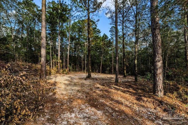 4A Walling Rd, Milton, FL 32570
