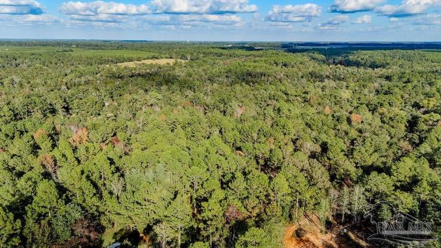 4A Walling Rd, Milton, FL 32570