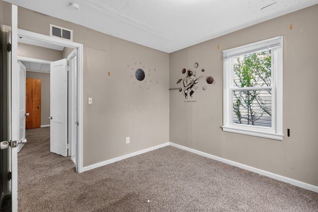 2945 Azelda Street, Columbus, OH 43224