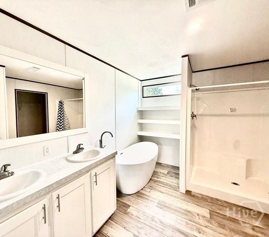 169 Bluejay Drive, Midway, GA 31320