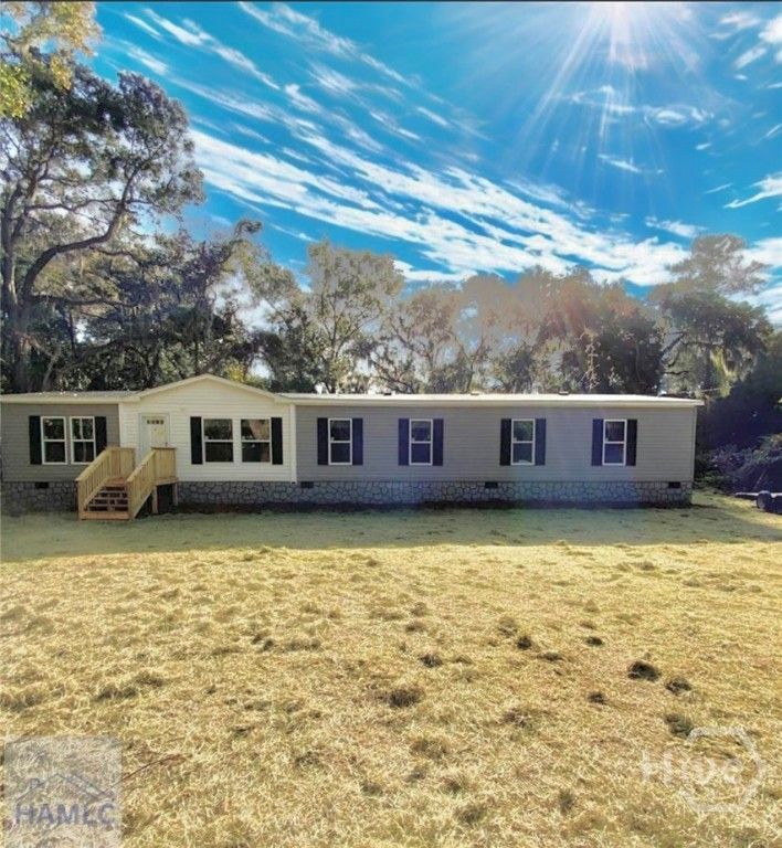 169 Bluejay Drive, Midway, GA 31320