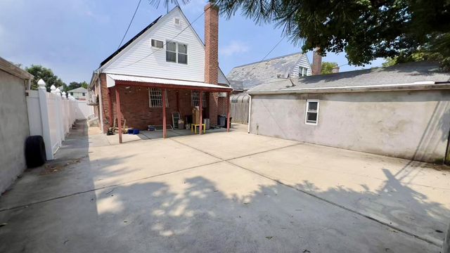 7615 172nd Street, Fresh Meadows, NY 11366