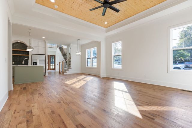 411 Achievement Dr, Nashville, TN 37209