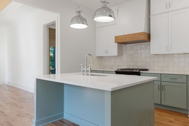 411 Achievement Dr, Nashville, TN 37209