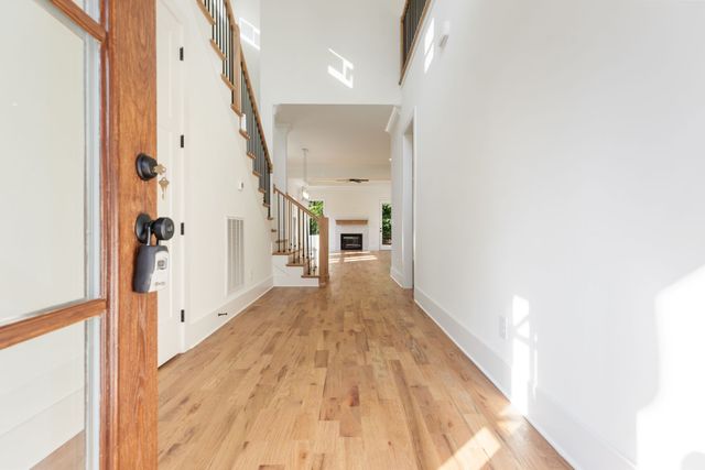 411 Achievement Dr, Nashville, TN 37209