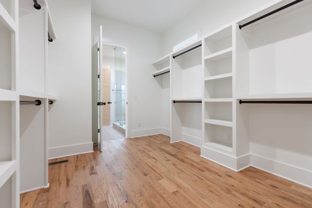 411 Achievement Dr, Nashville, TN 37209