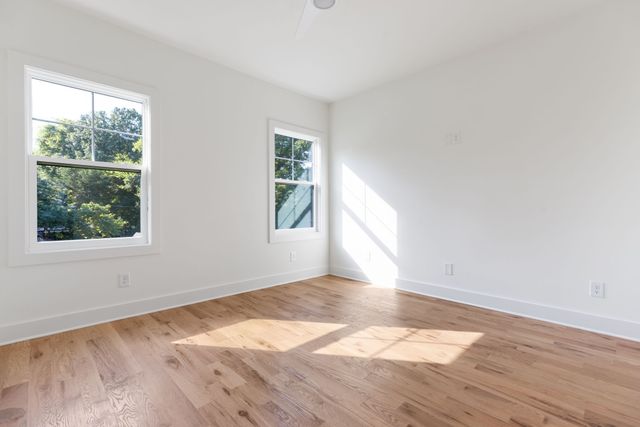 411 Achievement Dr, Nashville, TN 37209