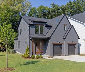 411 Achievement Dr, Nashville, TN 37209