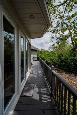 2997 EAGLE ESTATES CIRCLE E, Clearwater, FL 33761