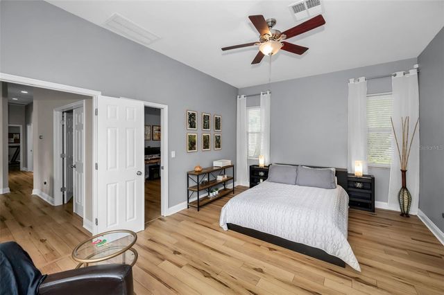 2997 EAGLE ESTATES CIRCLE E, Clearwater, FL 33761