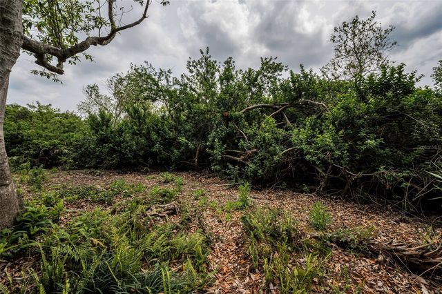 2997 EAGLE ESTATES CIRCLE E, Clearwater, FL 33761