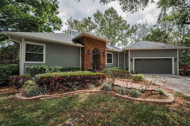 2997 EAGLE ESTATES CIRCLE E, Clearwater, FL 33761