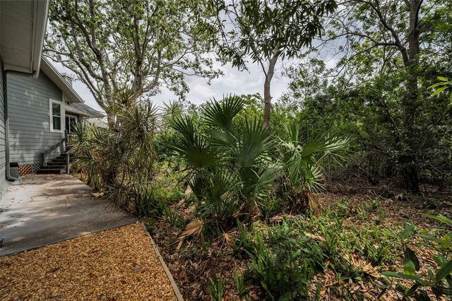 2997 EAGLE ESTATES CIRCLE E, Clearwater, FL 33761