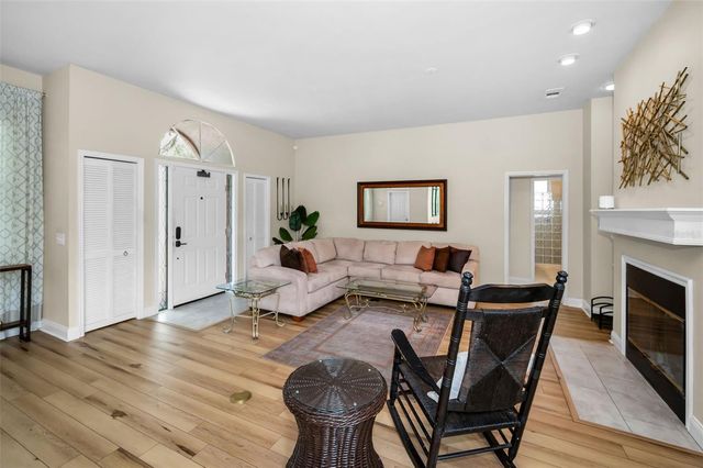 2997 EAGLE ESTATES CIRCLE E, Clearwater, FL 33761