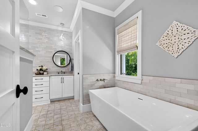1433 Nottingham Road, Raleigh, NC 27607