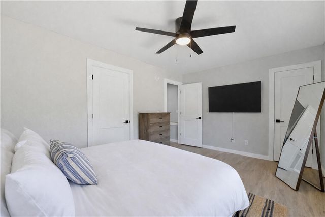 2402 SE Jayel Terrace 2, Bentonville, AR 72712