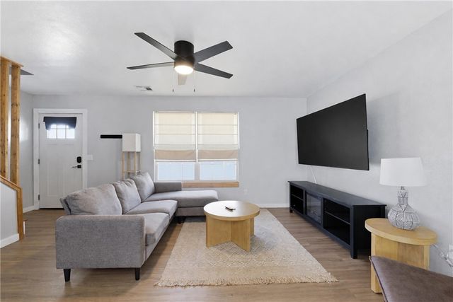2402 SE Jayel Terrace 2, Bentonville, AR 72712