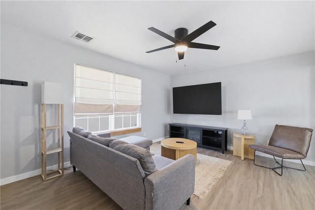 2402 SE Jayel Terrace 2, Bentonville, AR 72712