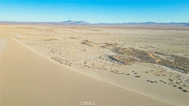 10000 Alberta, Hinkley, CA 92347