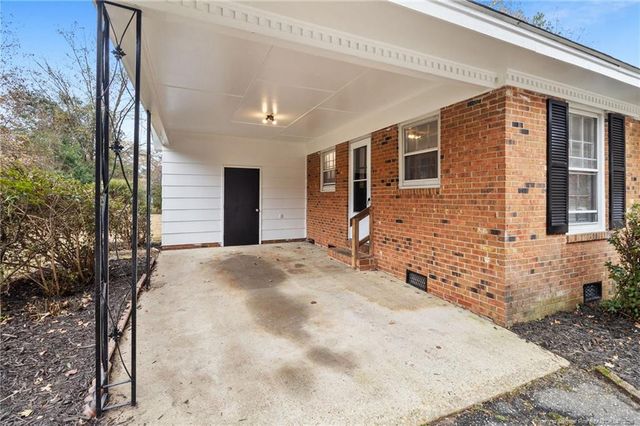 1087 Torrey Drive, Fayetteville, NC 28301