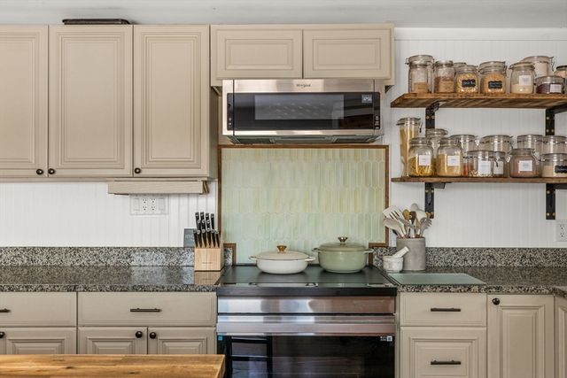 138 Chase, Barnstable, MA 02601