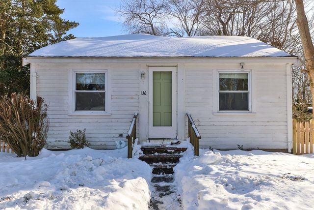 138 Chase, Barnstable, MA 02601