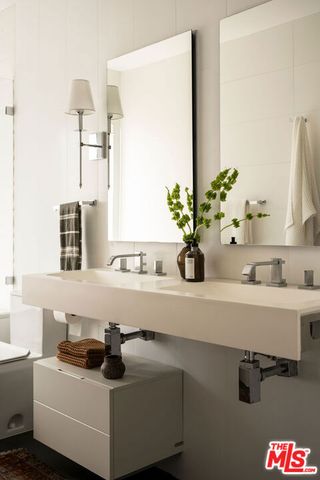 1726 N Occidental Boulevard, Los Angeles, CA 90026