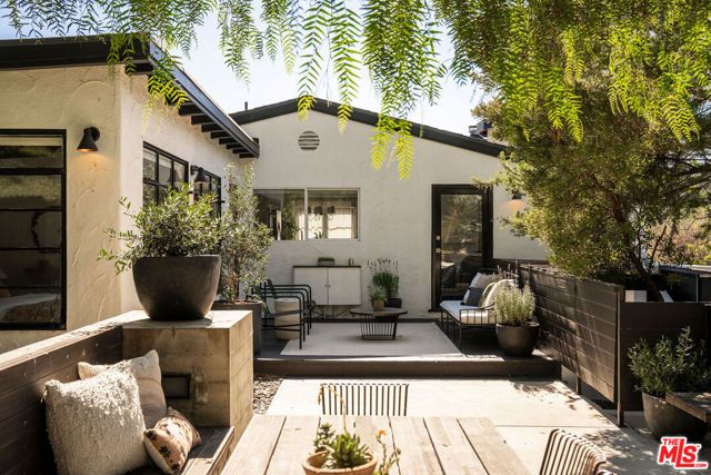 1726 N Occidental Boulevard, Los Angeles, CA 90026