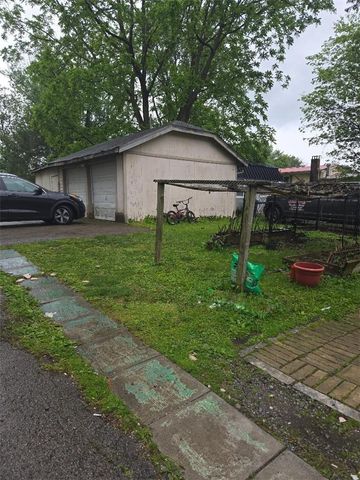615 Morgantown Road, South Union Twp, PA 15401