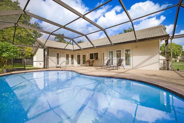 20816 SUGARLOAF Lane, Boca Raton, FL 33428