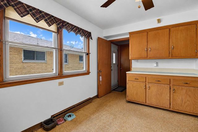 8109 W Potomac AVENUE, Milwaukee, WI 53218