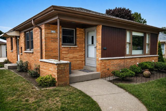 8109 W Potomac AVENUE, Milwaukee, WI 53218