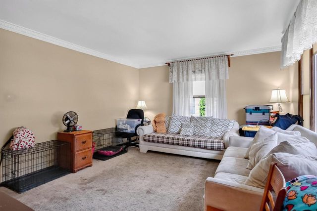 8109 W Potomac AVENUE, Milwaukee, WI 53218