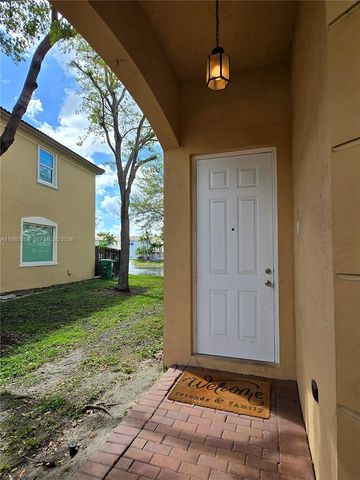 8402 NW 114th Path 8402, Doral, FL 33178