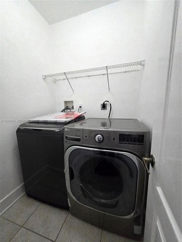 8402 NW 114th Path 8402, Doral, FL 33178