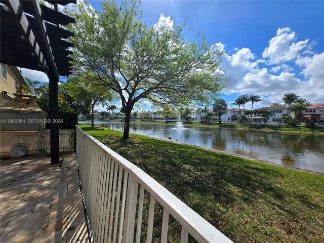 8402 NW 114th Path 8402, Doral, FL 33178