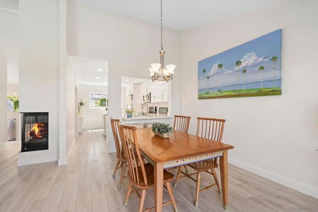 6567 Caminito Catalan, La Jolla, CA 92037