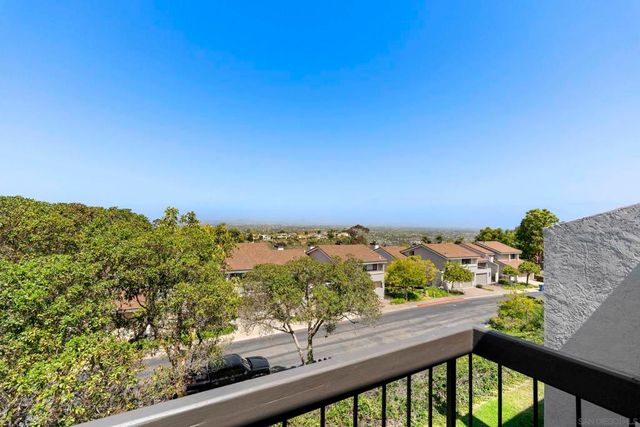 6567 Caminito Catalan, La Jolla, CA 92037
