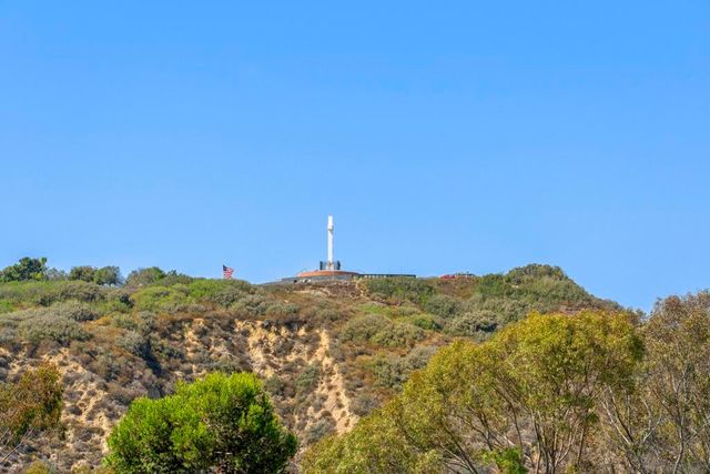 6567 Caminito Catalan, La Jolla, CA 92037