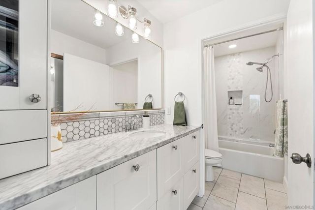 6567 Caminito Catalan, La Jolla, CA 92037