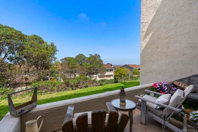 6567 Caminito Catalan, La Jolla, CA 92037