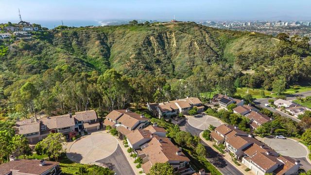 6567 Caminito Catalan, La Jolla, CA 92037
