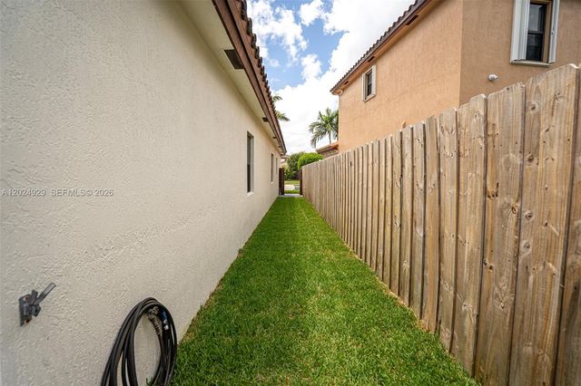 2655 NE 2nd Dr, Homestead, FL 33033