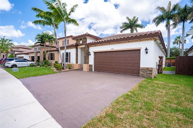 2655 NE 2nd Dr, Homestead, FL 33033