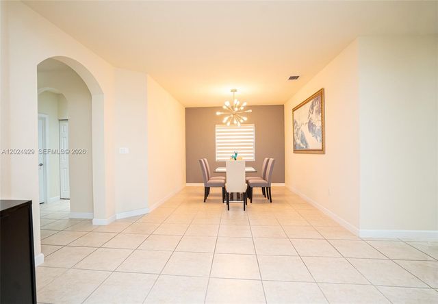 2655 NE 2nd Dr, Homestead, FL 33033